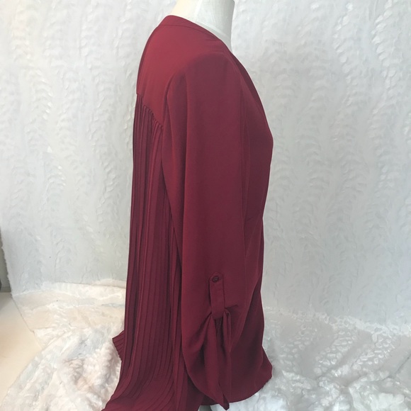 Zac + Rachel Woman burgundy vneck tunic pleats 3x - Picture 2 of 4